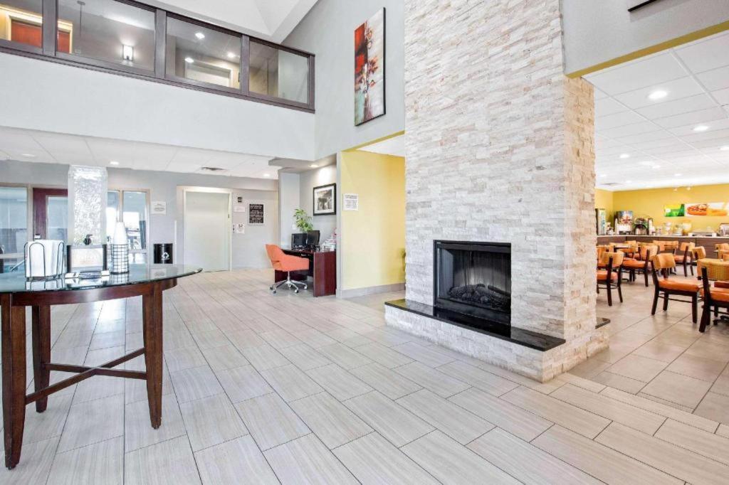 Quality Inn & Suites Arnold - St Louis Eksteriør bilde
